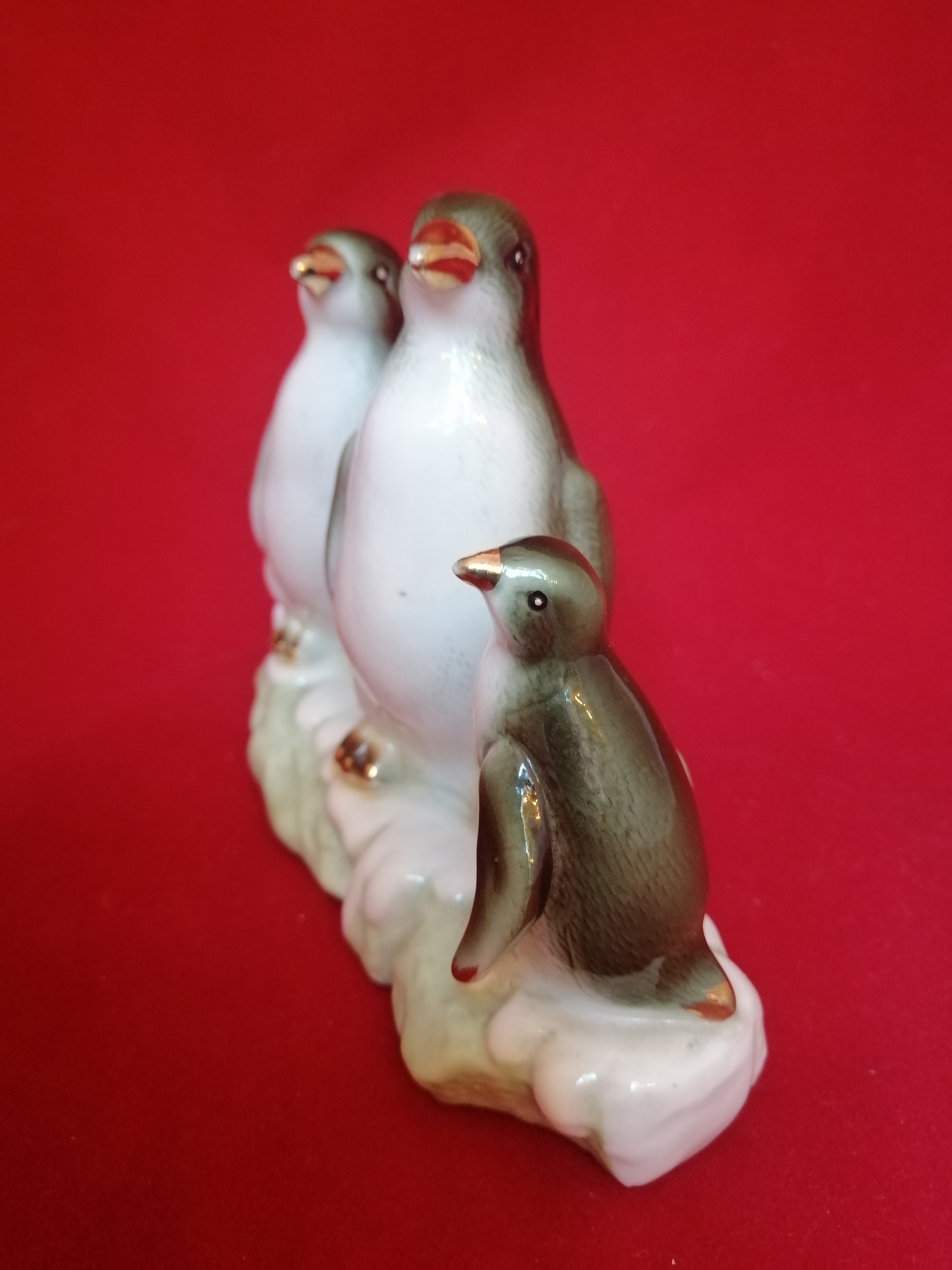 Статуэтка "Три пингвина"
