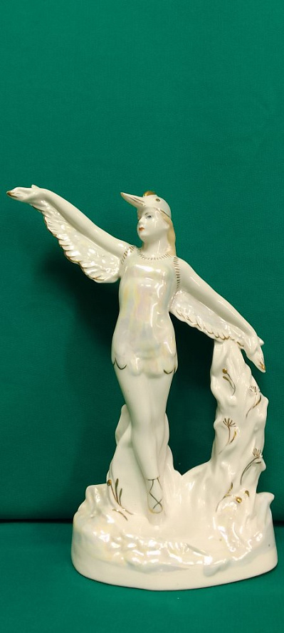 Статуэтка "Аист"