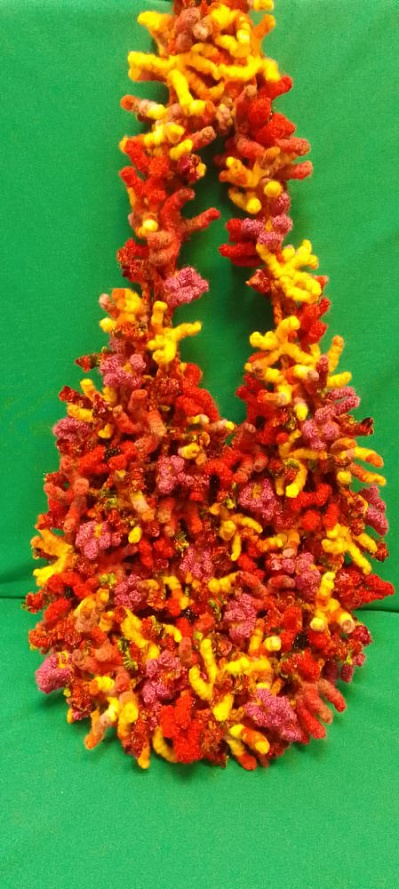 Плетеная сумка,шаль.