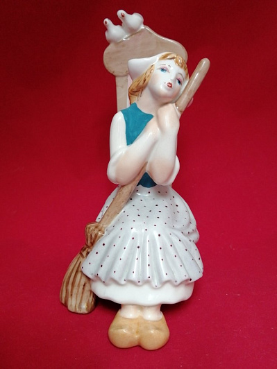 Статуэтка "Золушка"